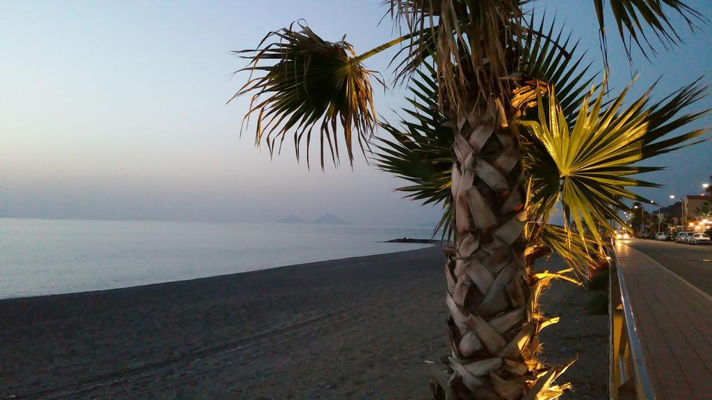 Capo dʼOrlando B&B Le Terrazze מראה חיצוני תמונה